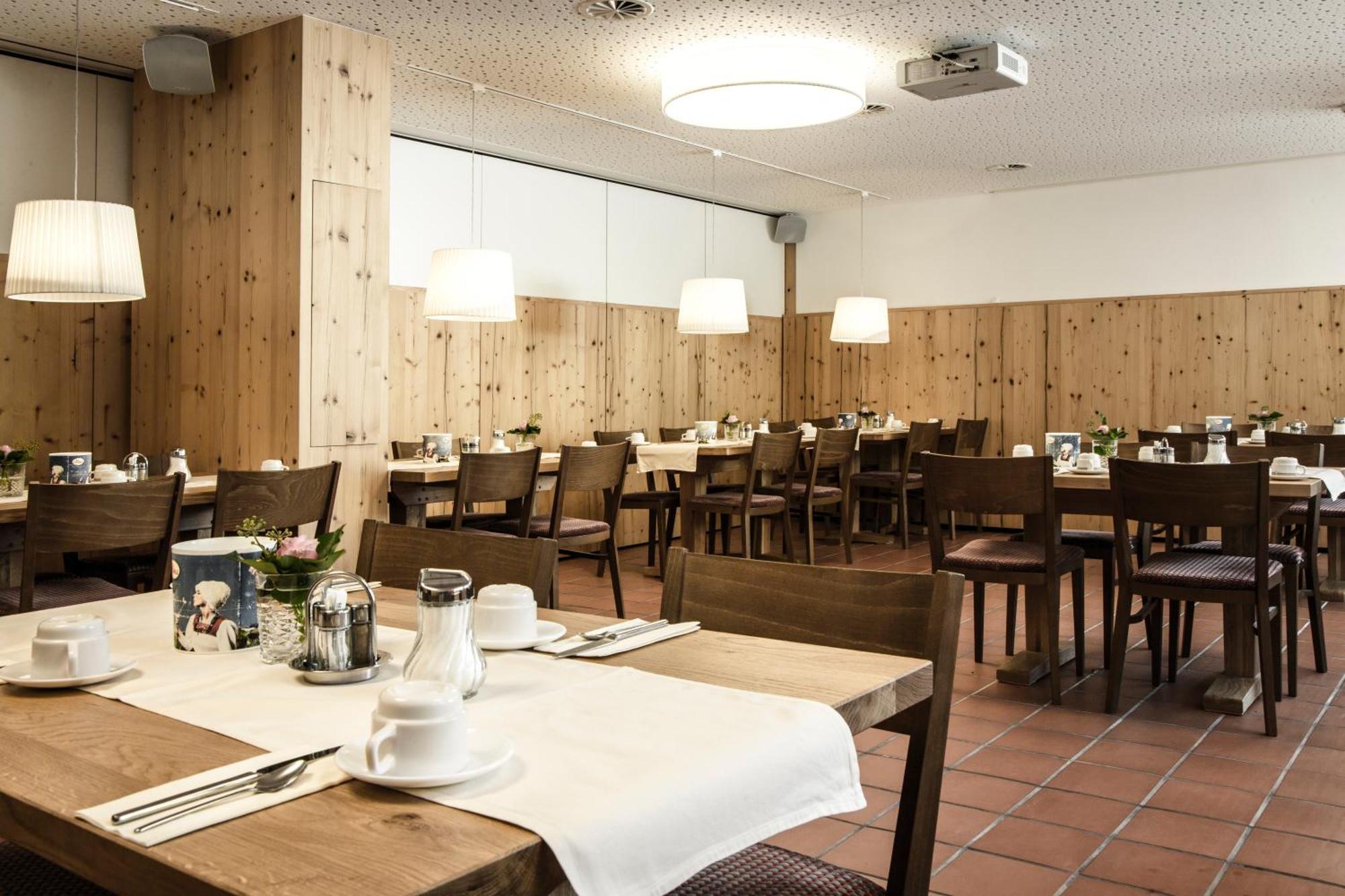 Hotel-Gasthof Loewen Feldkirch Bagian luar foto
