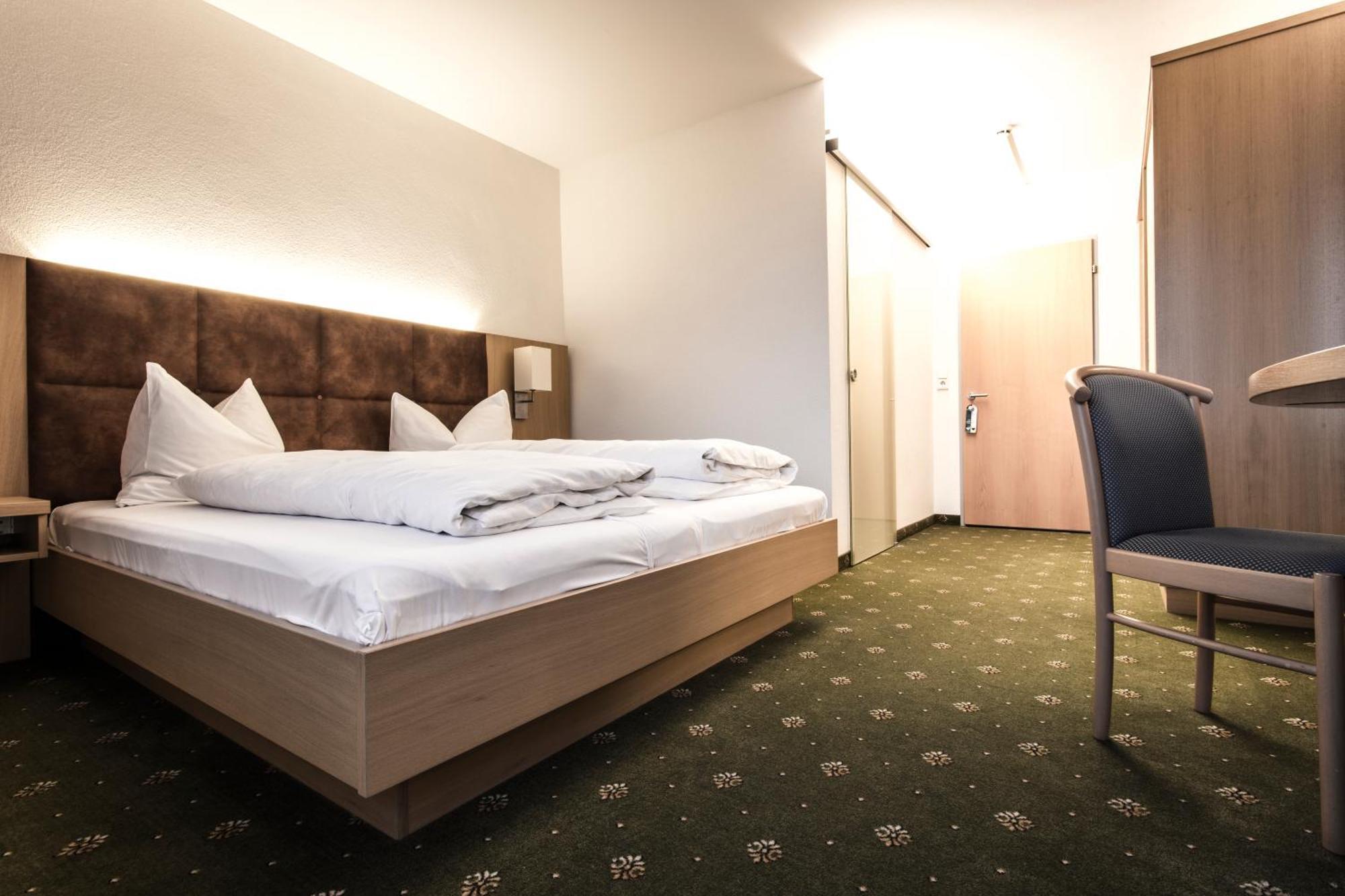 Hotel-Gasthof Loewen Feldkirch Bagian luar foto