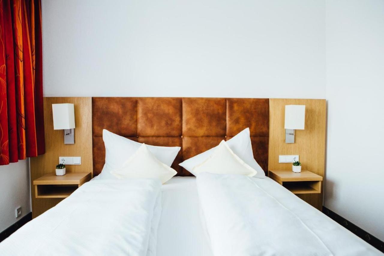 Hotel-Gasthof Loewen Feldkirch Bagian luar foto